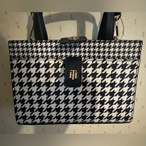 Brand new Tommy Hilfiger navy and white crossbody purse